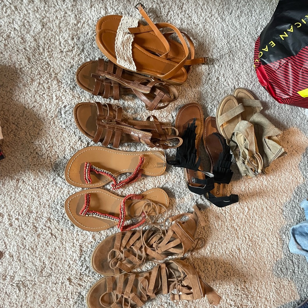 6 sandals. Slightly worn